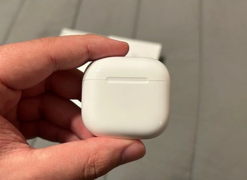OCCASION | Apple AirPods 4ème génération (sans ANC) - Photo 7 sur 9
