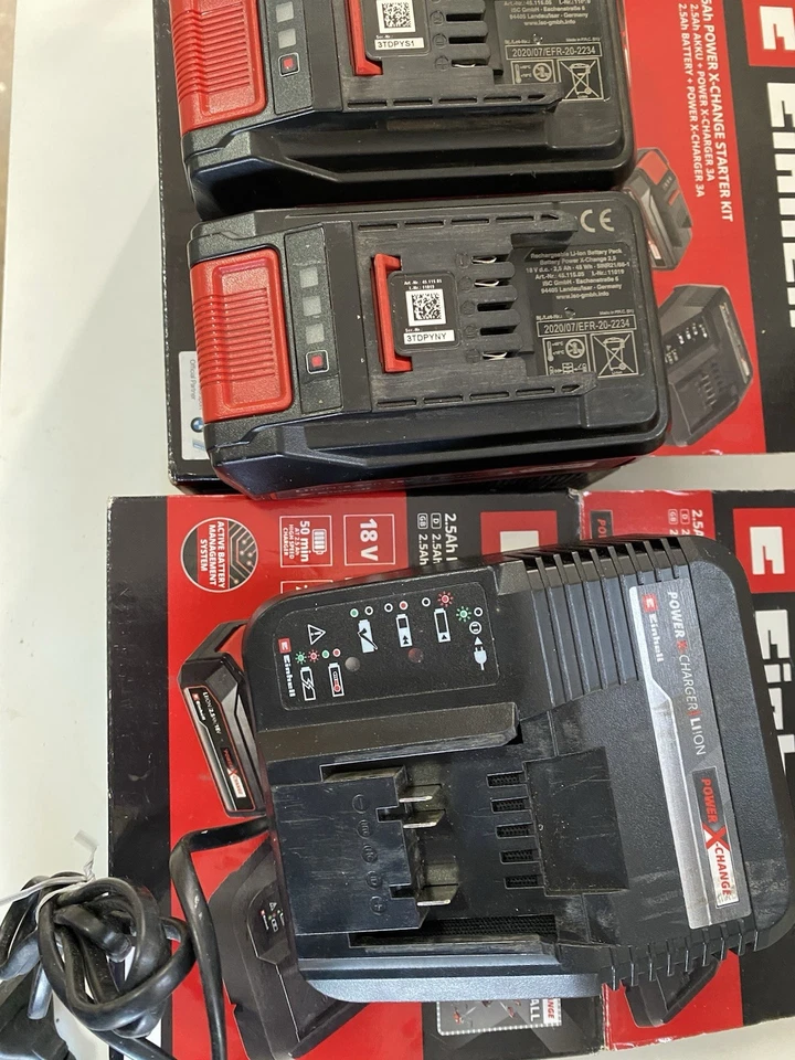 Einhell Ladegerät 18V mit 2 Akkus (2,0Ah und 3,0Ah) - Bild 2 von 4