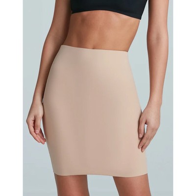 NWOT COMMANDO CLASSIC HALF SLIP WITH CONTROL SHORT XS