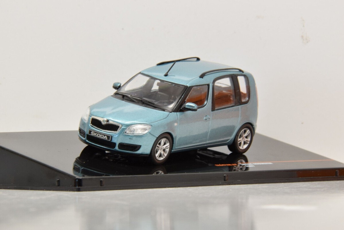 Skoda Roomster 2007 Blue Ixo CLC472N 1:43 Die Cast Metal Lhd