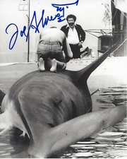 DIRECTOR JOE ALVES SIGNED 'JAWS' 8x10 PHOTO C w/COA BRUCE THE SHARK SET DESIGNER