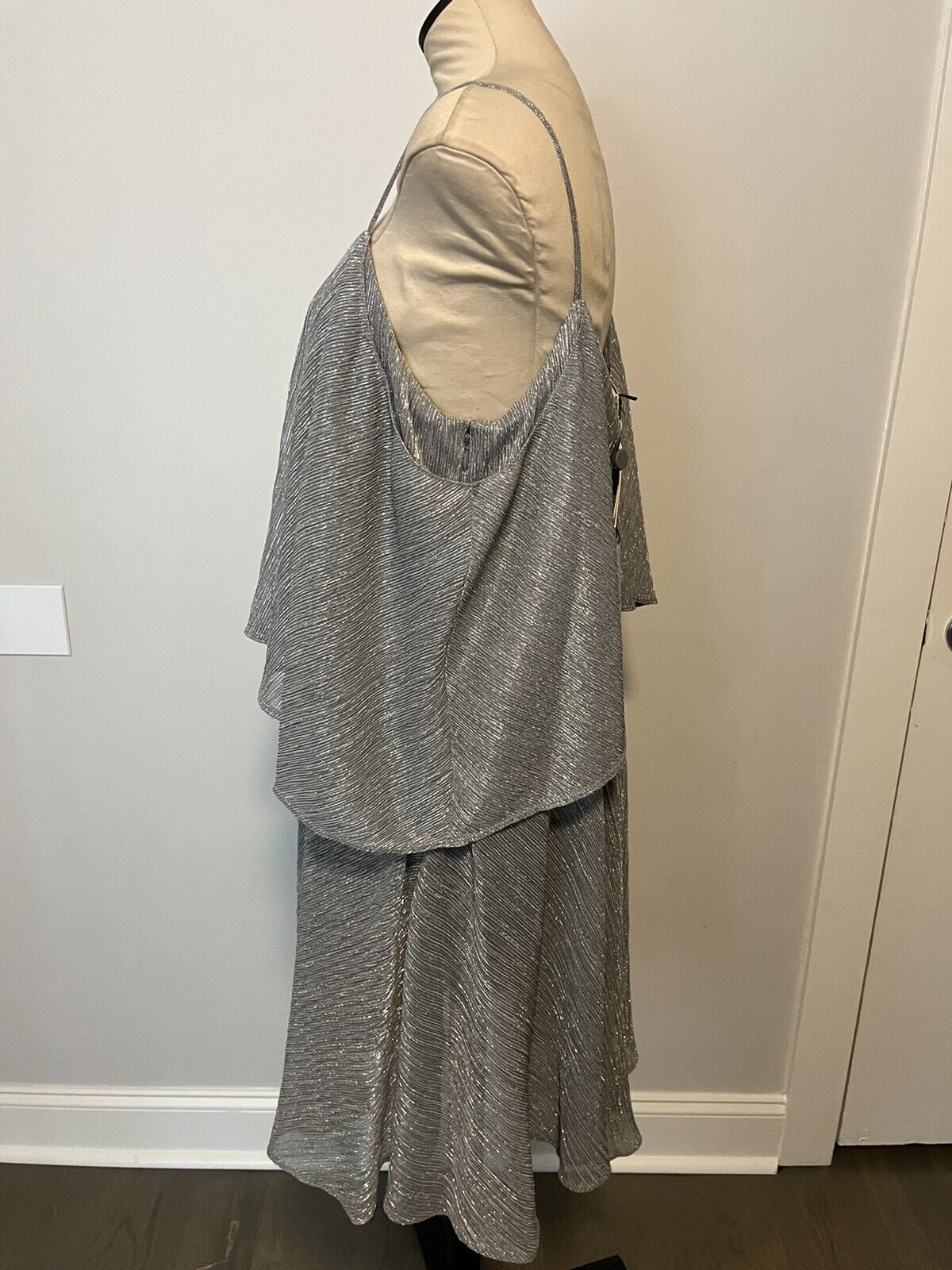 Picture 4 of 12