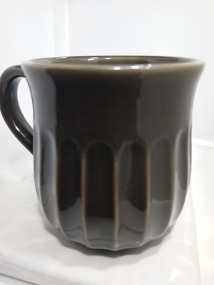CHOCOLATE POTBELLY MUG. CONTEMPORARY COFFEE MUG. COLUMN STYLE DECO MUG. B382
