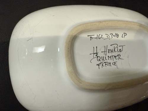 Pickle Oval Dish with Man Henriot, Henriot Quimper 7”x 5” As Is - Picture 11 of 15