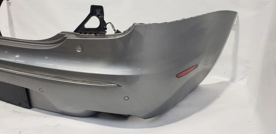 Parachoques trasero 2010 2011 2012 2013 2014 2015 Jaguar XJ OEM LJZ gris lunar metálico Foto 2 de 4