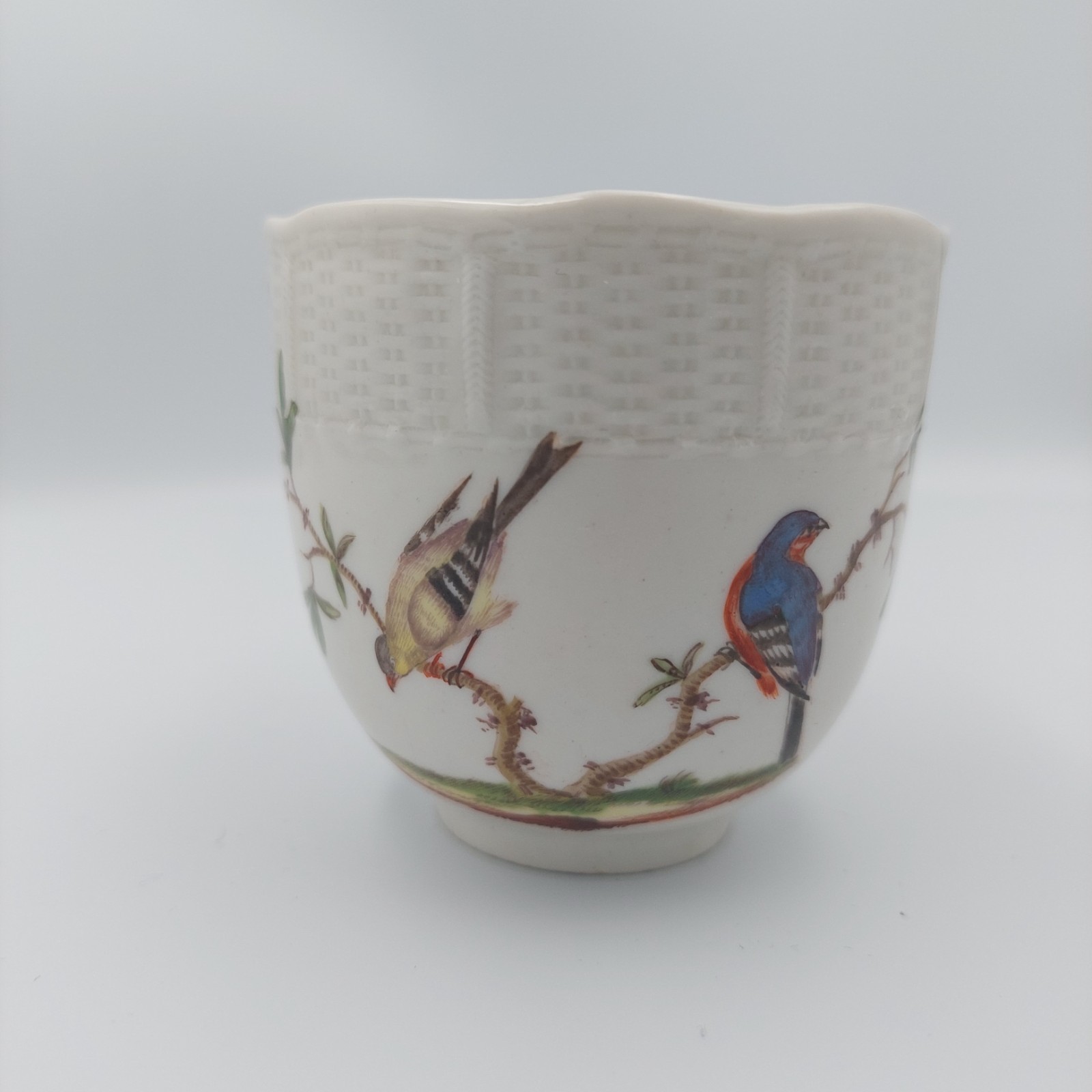 Antique 18 Century Ludwigsburg Birds Insects Tea Cup & Saucer Porcelain STUNNING