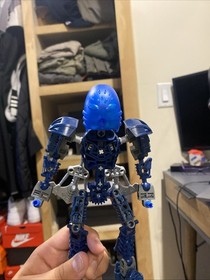 LEGO BIONICLE 8602 And 8612