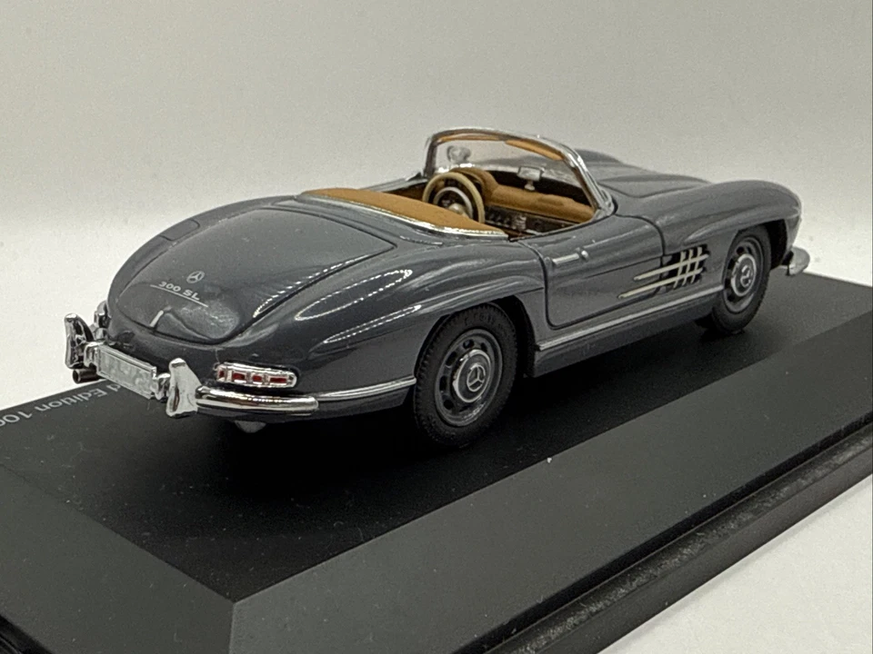 Mercedes 300SL Roadster Gris 1/43 Schuco - Photo 2/3