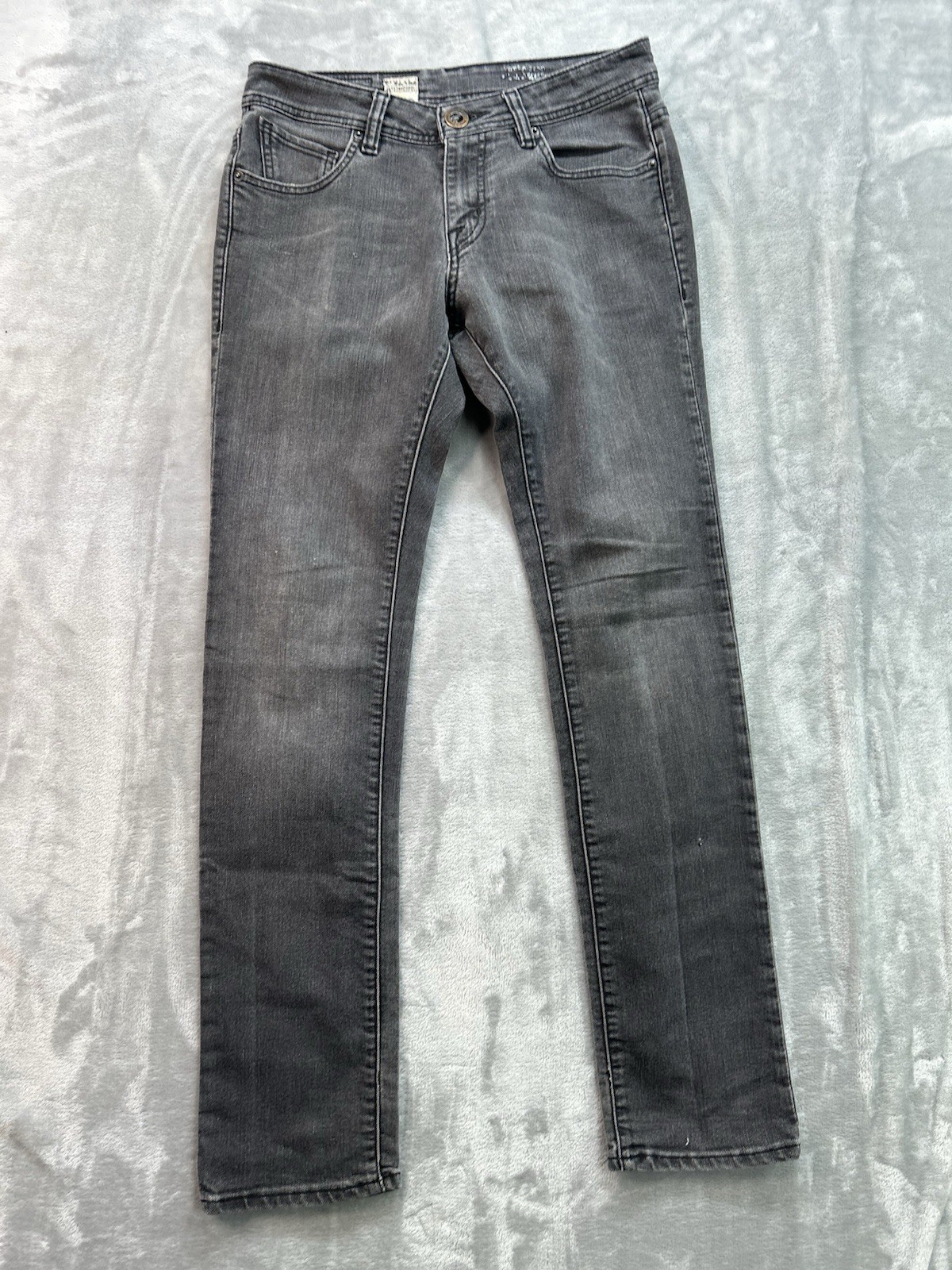 S Sz 30x30 Grey Vorta Straight Whiskered Faded Street Skate 