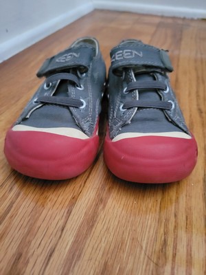 Keen Canvas Shark Sneakers Toddler Size 8 Hook and Loop
