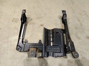 Sitzkasten Sitzkonsole Fahrersitz  Volkswagen Touareg DE2671932-92