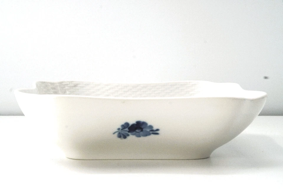 Винтажная квадратная овощная чаша Royal Copenhagen Blue Flower плетеная 8 дюймов No8068 - Изображение 4 из 4