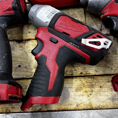 Milwaukee FUEL 18v 2804-20 1/2" Hammer Drill/Driver Lot 2804-20 Tools Charger - Picture 3 of 8