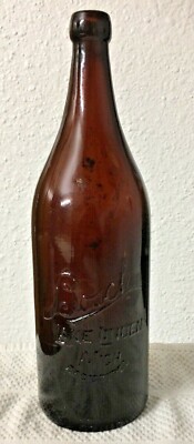 Vintage Amber BOSCH BEER BOTTLE Bosch Brewing, LAKE LINDEN, MI 