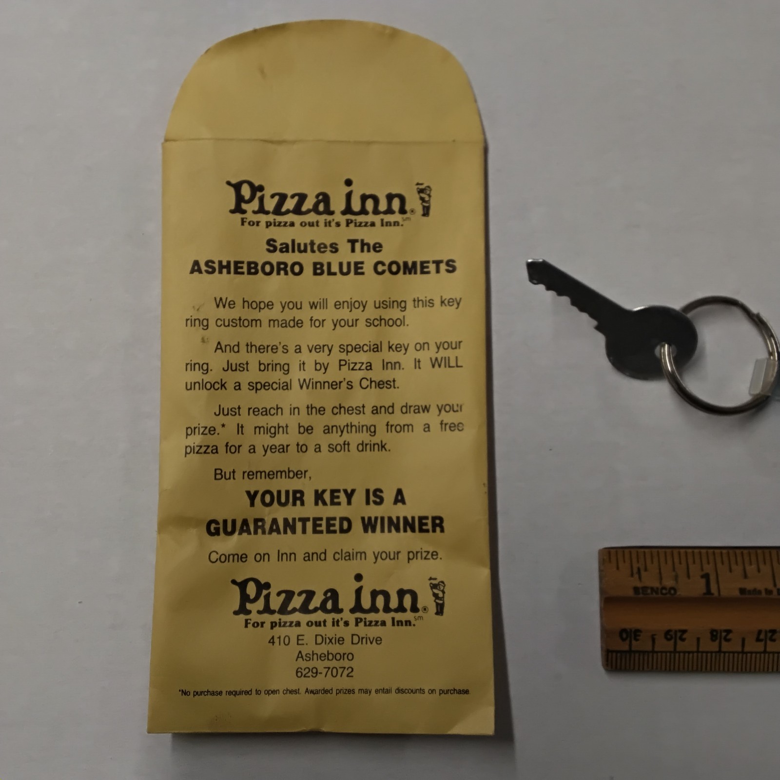 Pizza Inn Asheboro High School NC Blue Comets VTG promotional Keyring Keychain