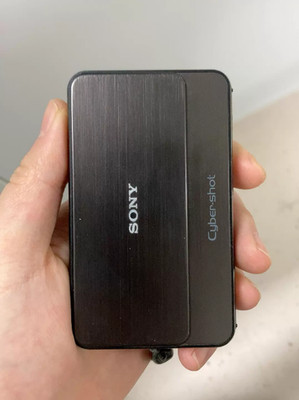 SONY Cyber-Shot DSC-T99 14.1 MP Touchscreen CCD Digitalkamera Silber/Schwarz