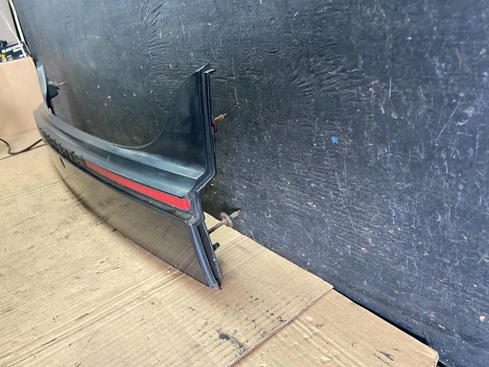 1987 - 1996 Chevrolet Beretta центр искусственный задний фонарь отделка панели P8590 DG - Изображение 2 из 4