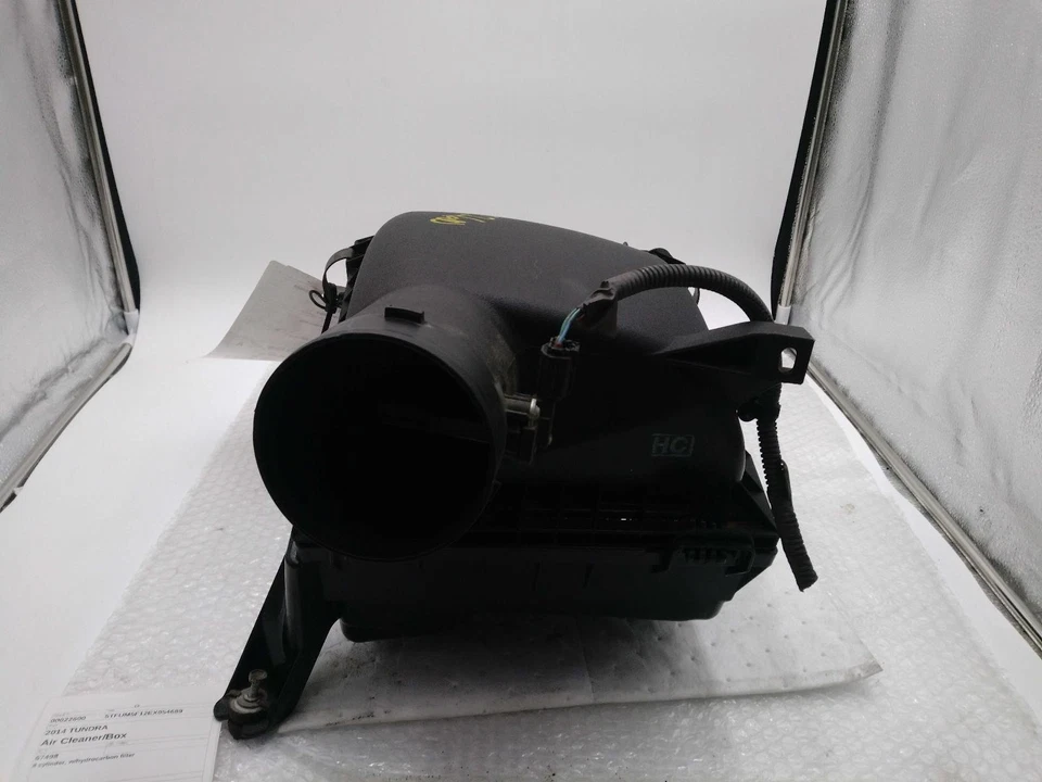 Conjunto de filtro de aire usado se adapta a: Toyota Tundra 2014 grado B Foto 2 de 4