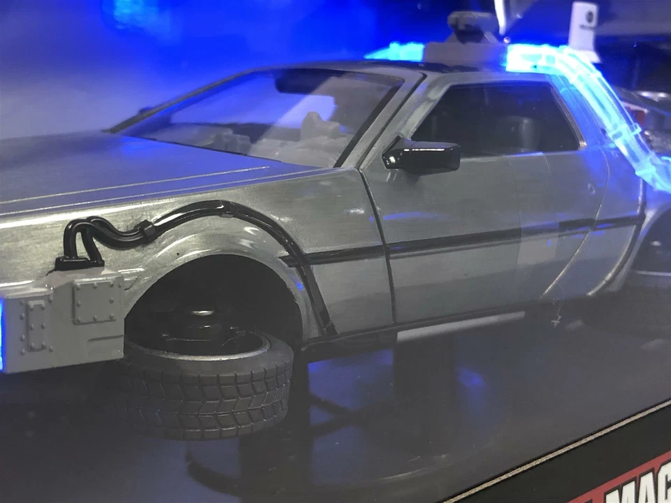 Back to the Future Part II Delorean Hover Mode and Lights 1:24 Scale Jada 31468 - Image 3 of 4