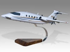 Piaggio Avanti P180 Avanti House Colors Desk Wood Airplane New Model Small 1/48