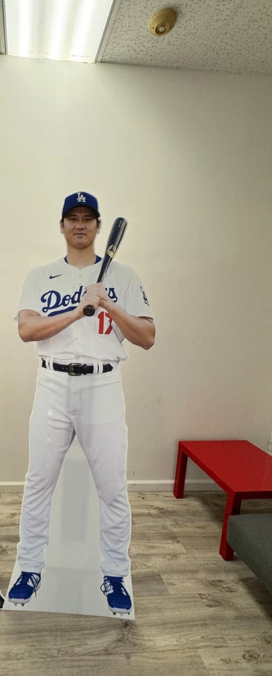 Recortes personalizados de tamaño natural de 5 pies para fiestas de cumpleaños y otros eventos Foto 4 de 4