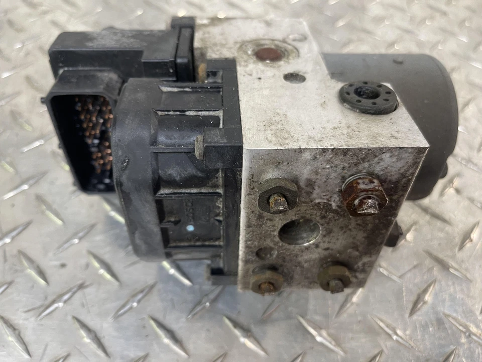 Chevrolet Camaro 1999-2002 conjunto de bomba ABS probado sin control de tracción Foto 2 de 4