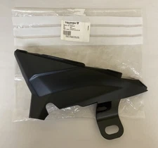 2019-2020 Triumph Street Triple Rad Cowl, Upper, RH, Mldg OEM #T2316017 / #M1424