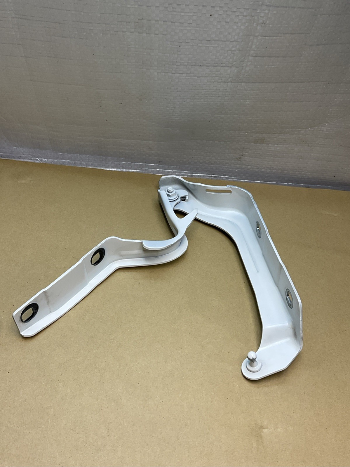 14-24 Maserati Ghibli Left & Right Hood Hinges Support Bracket Pair White OEM