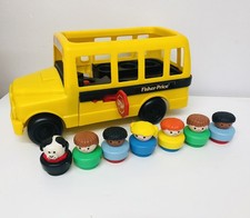 Vintage Fisher Price Little People School Bus Complete With  7 Chunky Figures 