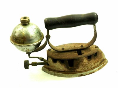 Montgomery Wards Sad Iron 14-RA-86-355B