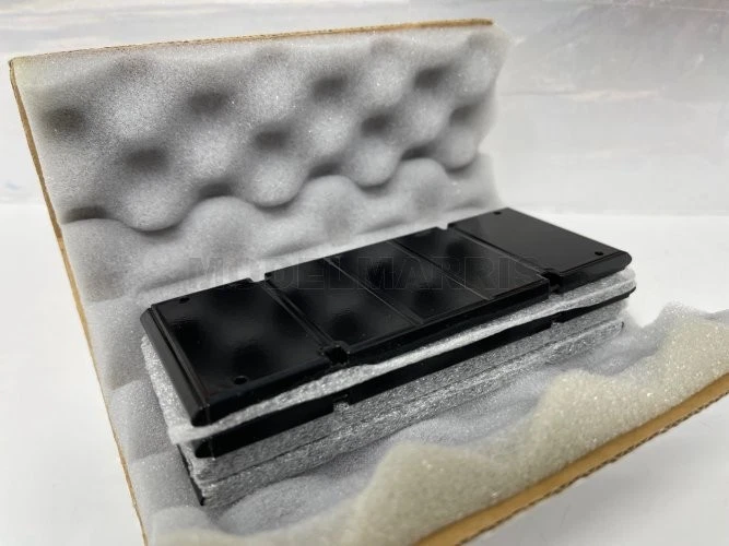 CONRAD 99913/0 Piastre Piedi Gru Liebherr LG1750 - 1:50 - KM0 KM0 - Immagine 2 di 2