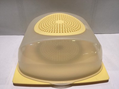 VTG Tupperware CheeSmart Medium Square Cheese Smart Container Keeper #5437A-2