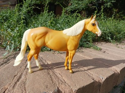 Peter Stone ISH Model Light Palomino By C Williams
