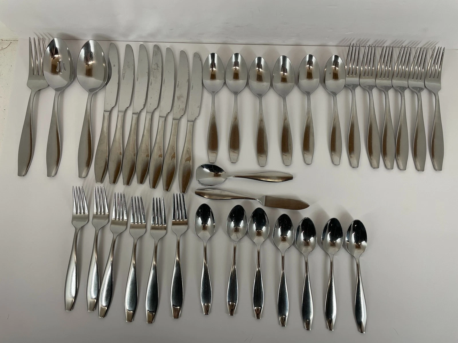 Oneida AA-13 Stainless Steel Flatware with Serving Pieces