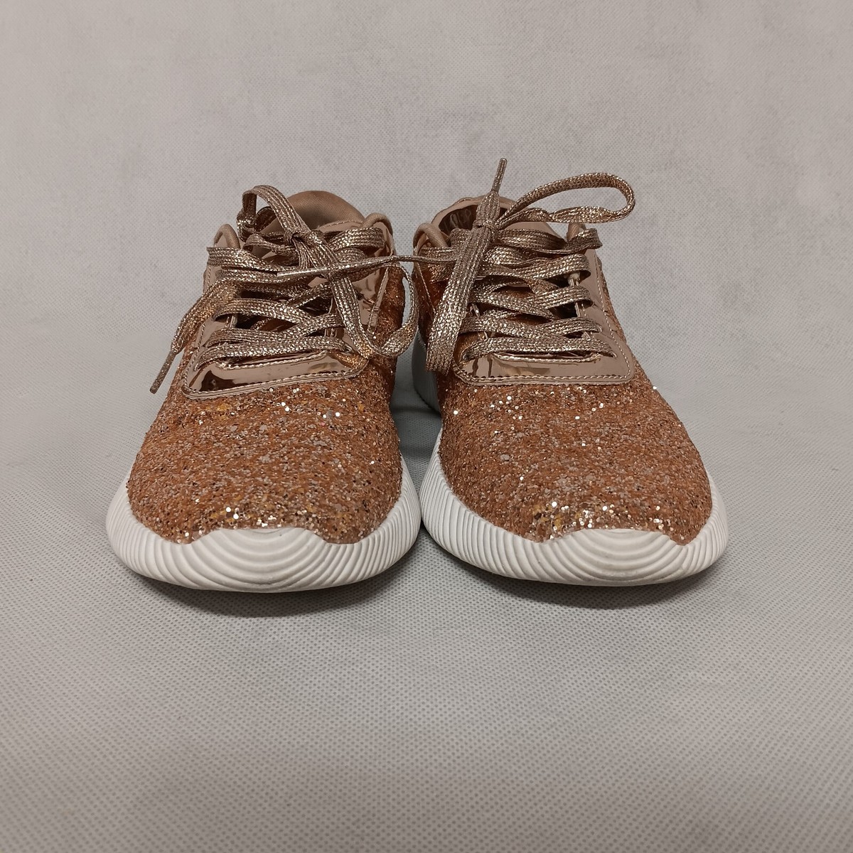 Freewalk Form Fit Tennis Shoes Rose Gold Sequins Laces