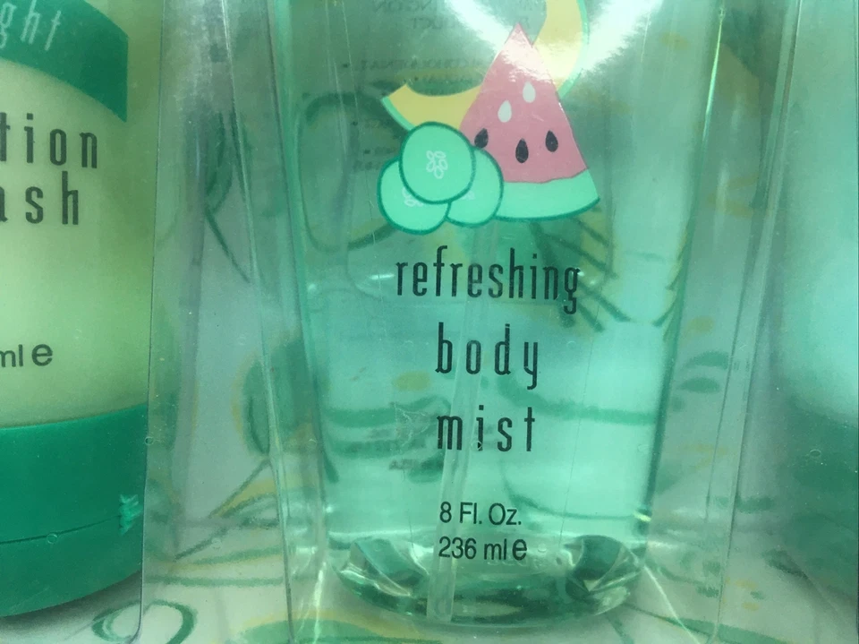 Подарочный набор Simply Basic Melon Delight Body Mist, Body Wash, лосьон для тела 8 унций - Изображение 3 из 4