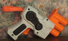Chap Mei Air Zoomer Vertical Load 3 Round Soft Dart Gun - Nerf Compatible