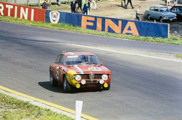 RSC Photo Gallery - Le Mans 24 Hours 1965 - Alfa Romeo Giulia TZ2 no.42 - Racing