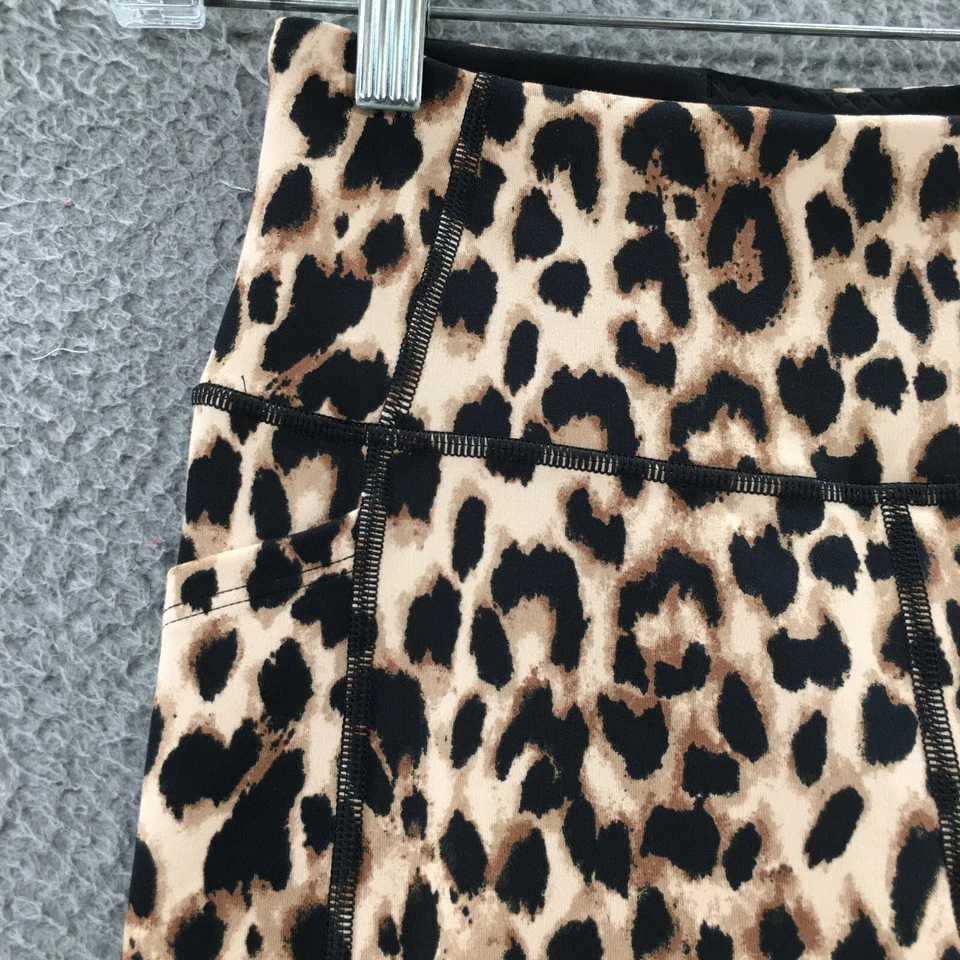 Victorias Secret Capri Leggings Womens 6 (actual 24x25) Multicolor Leopard Print - Image 4 of 4