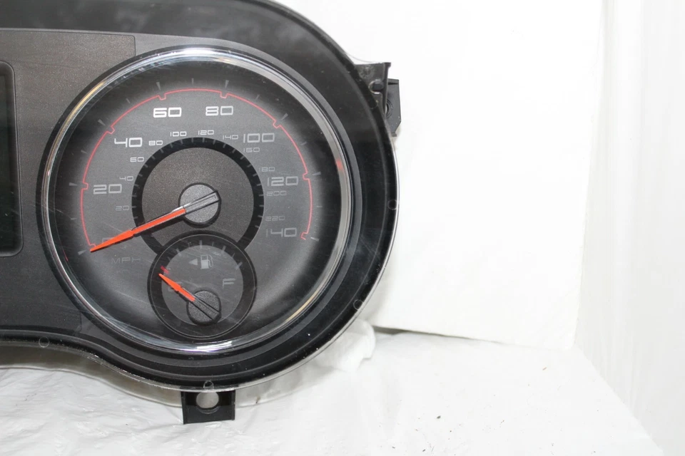 Cuadro de instrumentos velocímetro indicadores de tablero Dodge Charger 2011 2012 84.304 millas Foto 3 de 4