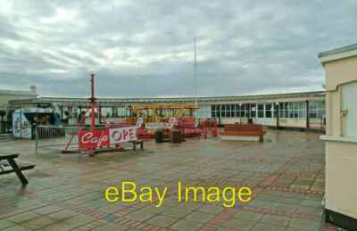 Photo 6x4 The Lido cafe Worthing One of the facilities available at The L c2008