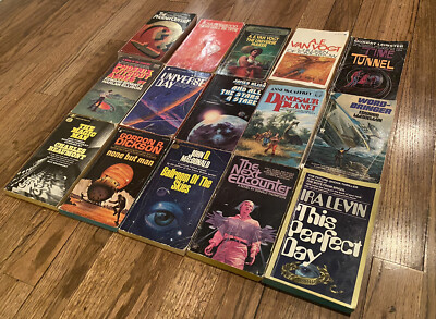 洋書 Horror and sci-fi set of 15 books Lot of 15 1960's-70's Sci-Fi Books Various Authors Pyramid Avon