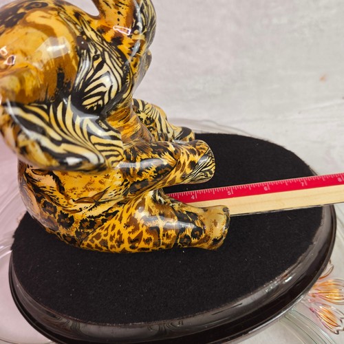 Estatuilla floral de elefante sentado tronco elevado retazos safari esmaltado LaVie - Imagen 11 de 11