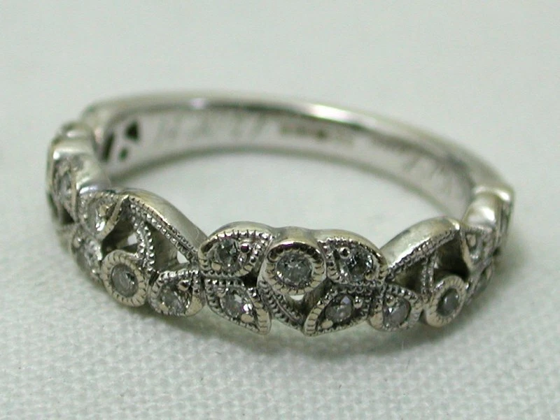 Neil lane vine best sale ring