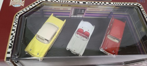 ROAD LEGENDS 1:43 Scale Die Cast ~ CHEVROLET COLLECTORS EDITION New in box - Picture 3 of 7