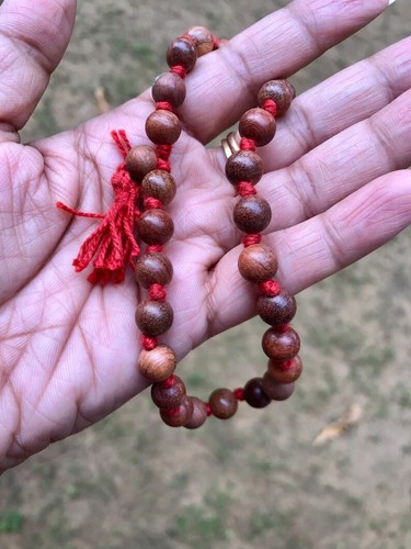 27+1 Bead Prayer Beads Indian RED SANDALWOOD Lal Chandan Mala Rosary Bracelet - Picture 3 of 4