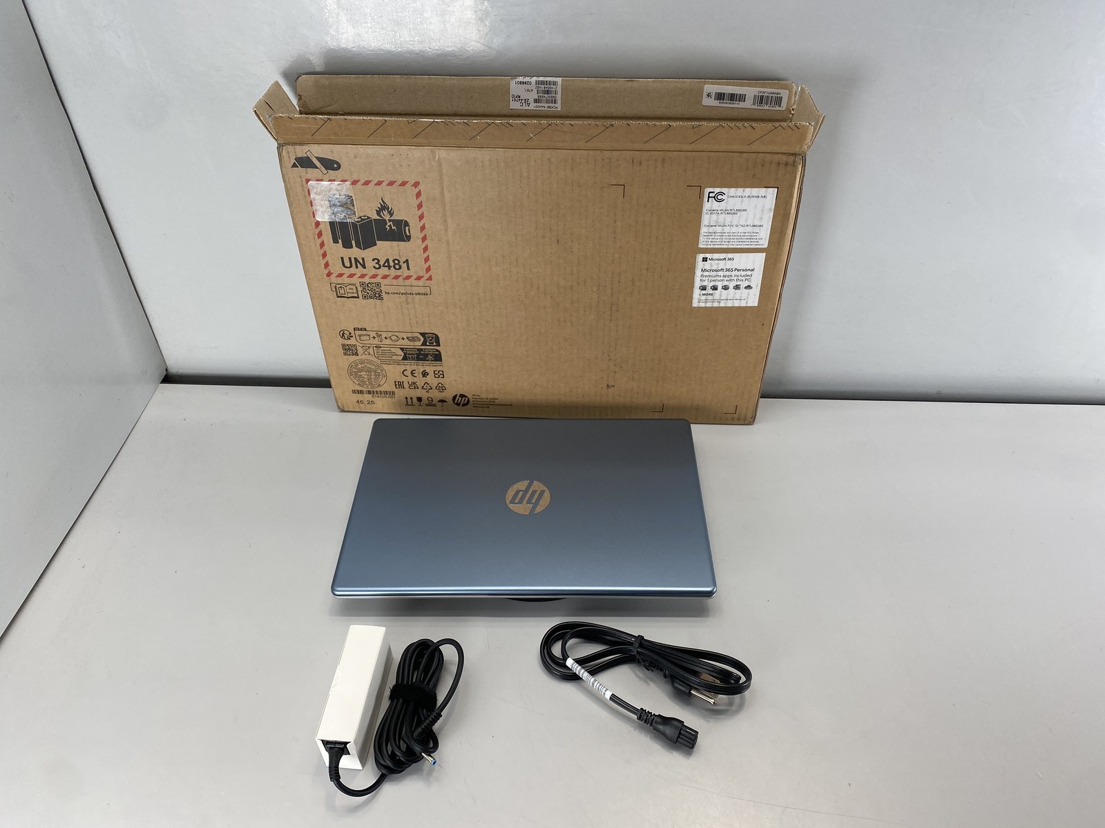 HP Laptop 14-EM0002WM 14