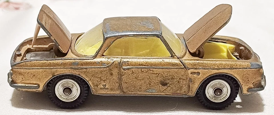 Corgi Toys Volkswagen 1500 Karmann Ghia. Buone condizioni, no box - Immagine 2 di 4