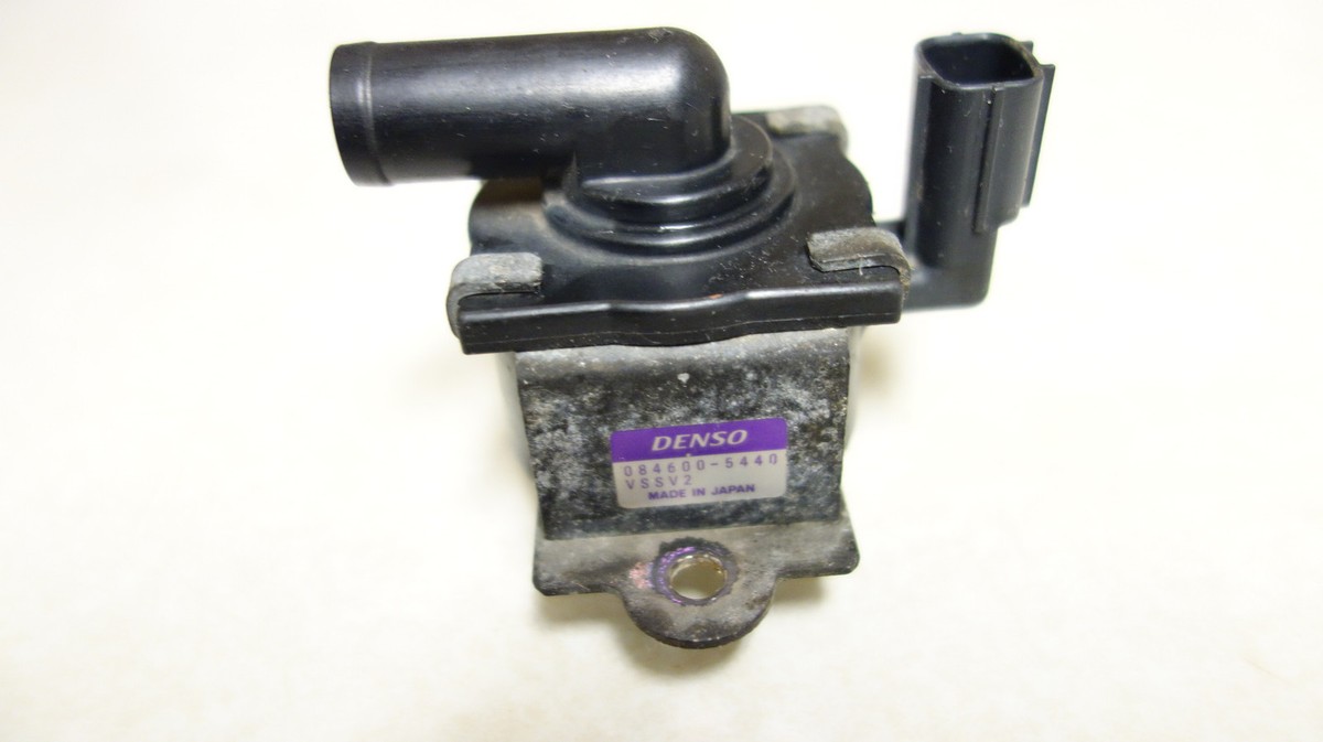 1999-2000 honda civic vapor purge valve canister denso 084600-5440