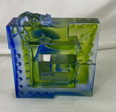 Liuli Gong Fang LLGF Crystal Art Glass Sculpture Paperweight 2012 #112/3800 Blue
